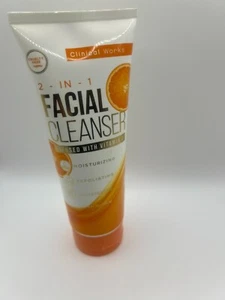CLINICAL WORKS 2-IN-1 GESICHTSREINIGER MIT VITAMIN C FEUCHTIGKEITSSPENDEND 8 FLÜSSIGE UNZEN - Bild 1 von 5