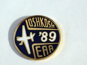 Oshkosh Airshow Pin  , 1989 EAA Lapel Pin, Aircraft Cloisonne - Picture 1 of 3