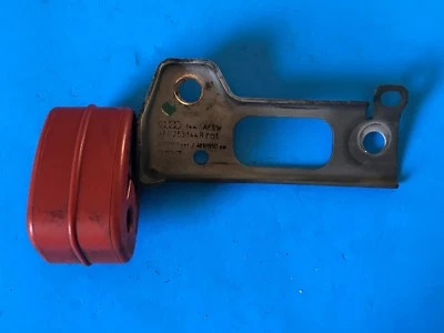 05-11 AUDI A6 Quattro 3.2L Soporte de escape trasero derecho OEM 4F0 253 144R Foto 1 de 4