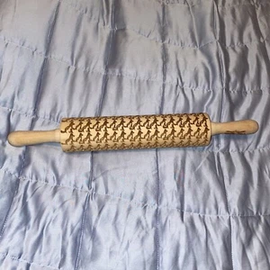 Oma Marta Beech Wooden Rolling Pin Engraved Dough Roller Embossed Dog Pattern - Picture 1 of 7