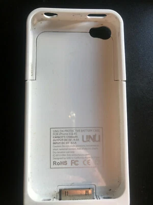 White Iphone 4 battery case - Image 1 of 3