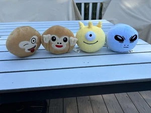 Livoti Toys Plush Emoticon Emoji Monkey Alien Lot - Picture 1 of 2