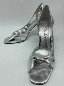 Pre-Owned Nina Silver Size 9 D'orsay Heels - Picture 1 of 18