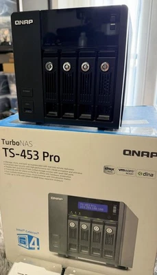 NAS QNAP Ts-453 Pro 16GB RAM 4 Slot con 2 HD da 10TB per un totale di 20TB - Immagine 1 di 4