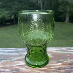ANTHROPOLOGIE Helianthus Green Glass Water Goblet Floral Flower Glassware 5” H - Picture 1 of 6