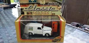 ROAD CHAMPS CLASSIC SCENES 1954 CHEVROLET PANEL VAN!!! SUNKIST SODA W/ MACHINE! - Picture 1 of 6