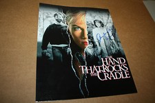 ANNABELLA SCIORRA Signed 8x10 Autograph Photo "THE HAND THAT ROCKS THE CRADLE" 