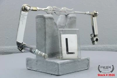 Harley Road King 2004 montaje de varilla de acoplamiento de cambio llamas cromadas Foto 1 de 4