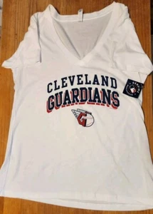 🔥 NWT Cleveland Guardians Next Level Apparel V-Neck Shirt Women's XL White - Picture 1 of 4