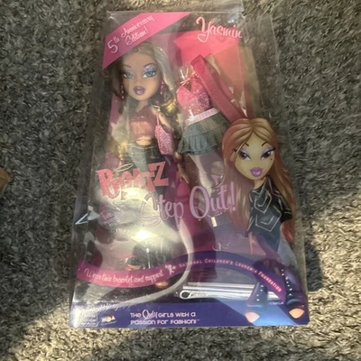 Bratz Step Out 5to Aniversario Edición Yasmin con Base Nat'l Child Leucemia Brac NRFB Foto 1 de 2