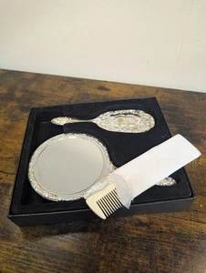 Vintage Retro Vanity Mirror Brush Comb Set 3 Pieces A5 - Picture 1 of 24