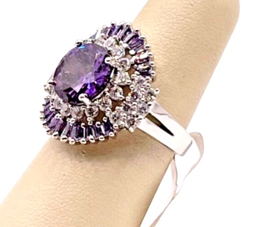 Vintage 925 Sterling Silver Sparkling Round Amethyst Gemstone Size 7 Ring - Image 1 of 4