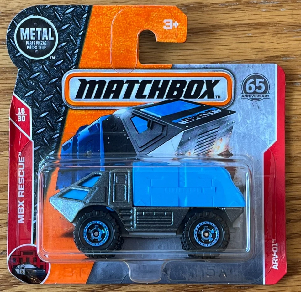 Matchbox mbx rescue arv-01 16 30 - NEW in box - police - Image 1 of 1
