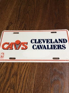 Placa en relieve vintage NUEVO DE LOTE ANTIGUO de los Cleveland Cavaliers de la década de 1980 - Imagen 1 de 1
