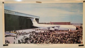 Unique Vnitage C-5 Galaxy Roll-out / 1968 U.S AIR FORCE Poster 17"x30" - Rare - Picture 1 of 2