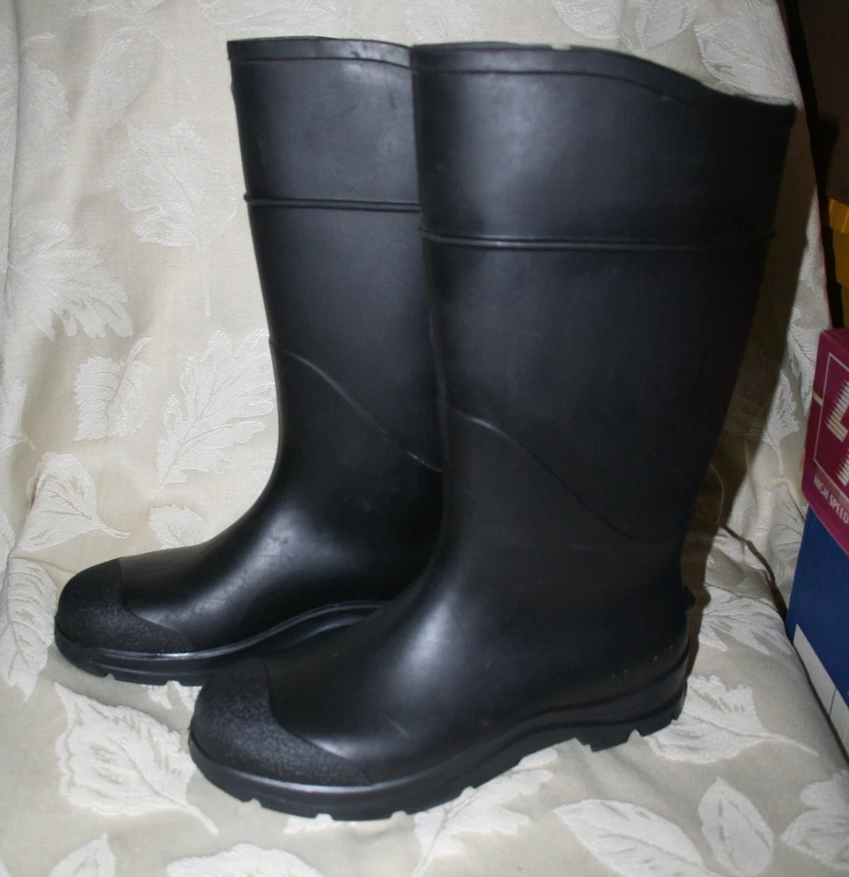 Men's Servus Black Rubber Boots 9 Waterproof Pull-on Women's 11 MINT - Image 1 of 4