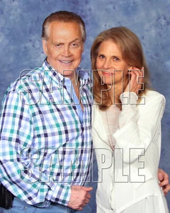 LEE MAJORS & LINDSAY WAGNER 8X10 Photo 02 SIX MILLION DOLLAR MAN & BIONIC WOMAN - Picture 1 of 1
