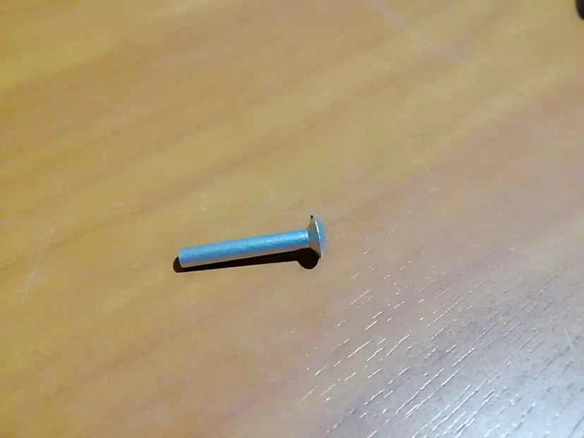 GIACENZA DI MAGAZZINO RIATTINO RIVETTO ADATTABILE PIAGGIO VESPA R.O. 010868 - Immagine 1 di 1