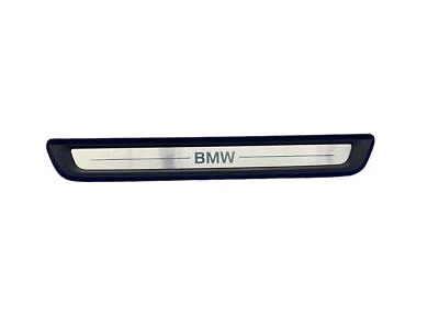 BMW 330I 2019-2024 umbral de puerta delantera izquierda placa de desgaste cubierta de panel OEM Foto 1 de 4