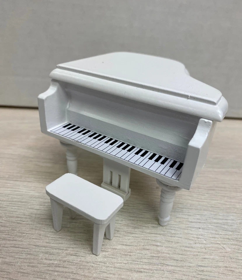 Doll House Miniature Piano 1 12 Scale #z205 Brown Will Not Play Music