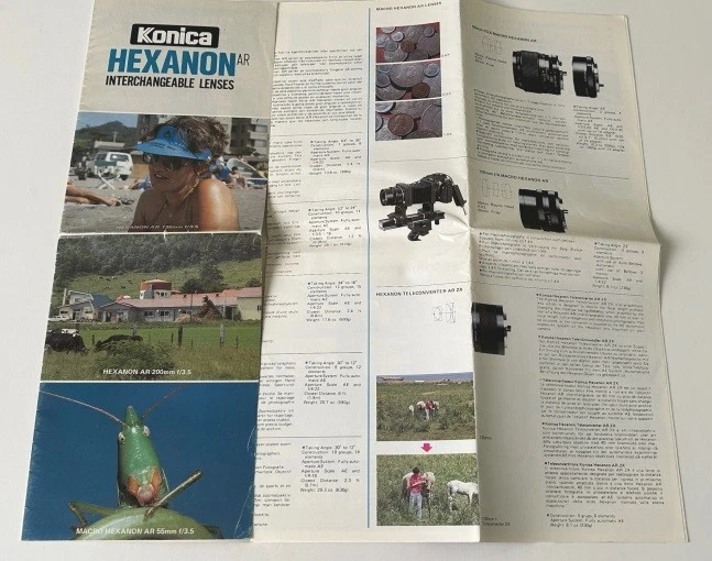 柯尼卡 Hexanon AR 镜片手册 1982 年大号彩色折叠 — 第 1/1 张图片