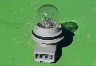 VW JETTA 93-99 PARK LIGHT BULB SOCKET 701-953-123-A OEM CABRIO GOLF EUROVAN - Image 1 of 4