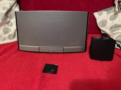 Bose  Sounddock Portable Digital Music System, with Bluetooth and 30 pin Apple - Image 1 of 4