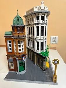 Lego Modular Building Custom FlatIron - Picture 1 of 2