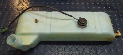 96 1996 97 Tigershark Monte Carlo Daytona 640 770 900 tanque de aceite fabricante original bueno Foto 1 de 4