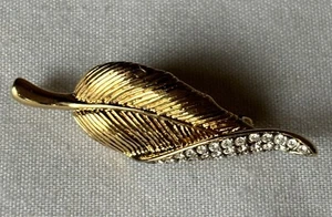 KREMETZ GOLD TONE RHINESTONE 1.75" LEAF PIN - Picture 1 of 2