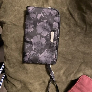baggallini wristlet - Picture 1 of 3