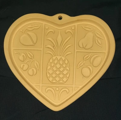 Pampered Chef 2001 Hospitality Heart Shortbread Cookie Mold Stoneware  NIB - Image 1 of 4