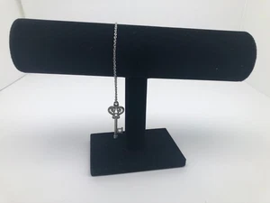 Key Charm Bracelet in Silver Color - Picture 1 of 3