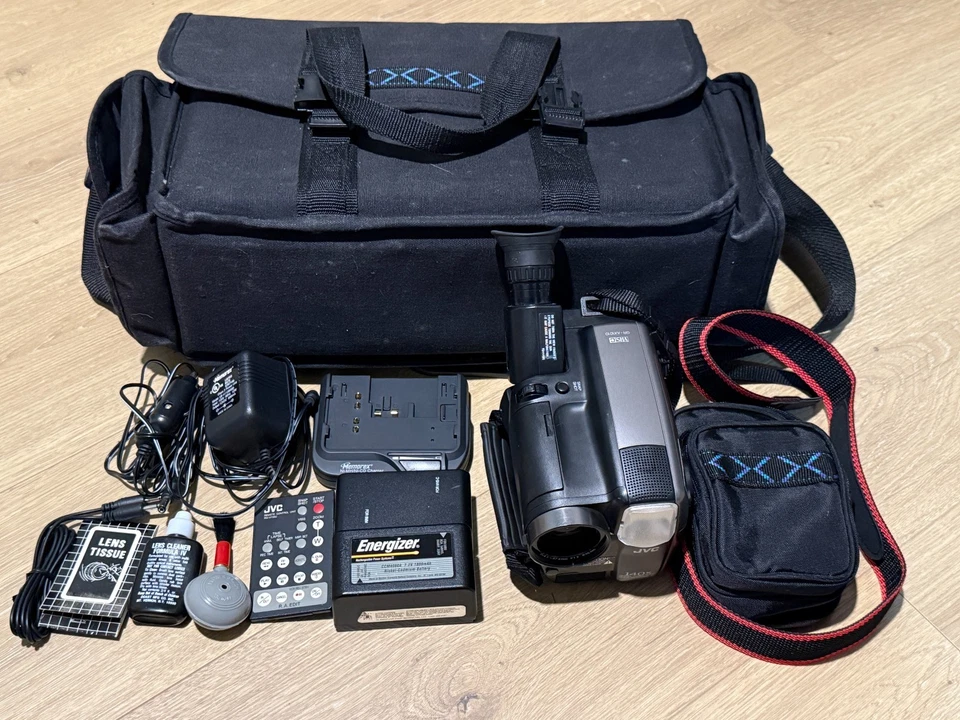 JVC GR-AX1010U Compact VHS Camcorder w/ Battery Tested Working Vintage Retro - Image 1 of 4