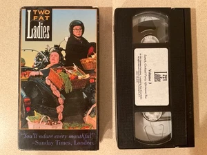 Zwei dicke Damen Band 3 (VHS, 1997) Jennifer Paterson, Clarissa Dickson Wright - Bild 1 von 3