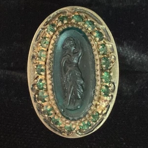 ANTIQUE 1930s GREEN CARVED FEMALE RING OVAL COCKTAIL Sz 8.5 ADJUSTABLE CAMEO - Picture 1 of 5
