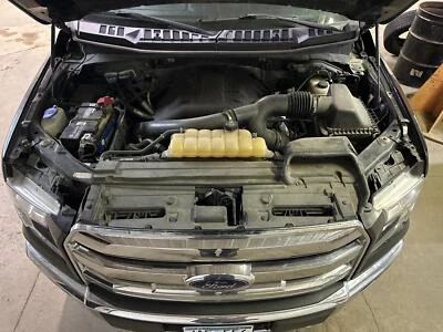 Conjunto de filtro de aire usado se adapta a: camioneta Ford F150 2016 3,5 L sin turbo grado A Foto 1 de 4