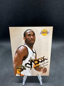2003-04 SkyBox Autographics #2 Kobe Bryant Los Angeles Lakers - Picture 1 of 2