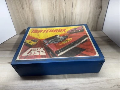 Vintage 1971 Matchbox With 48 Army And Old Car Collection - Image 1 of 4