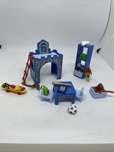 Playmobil 6556 RARE Teen Child’s Boys Dollhouse Bedroom Set Missing 1 Red Book - Picture 1 of 9