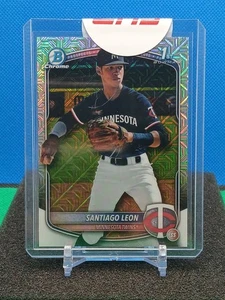 Santiago Leon 1st Mojo Refractor 2025 Bowman Chrome Mega BCP-247 Minnesota Twins - Bild 1 von 8