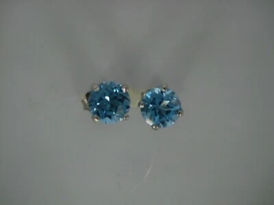 14kt. Pendientes de topacio azul de oro blanco de 5 mm Foto 1 de 4