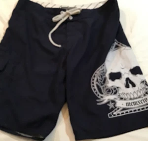 Men’s Large Goth Skull Head MCMXCI Swimsuit Shorts Board Shorts Navy Grunge - Picture 1 of 12