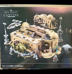 LEGO Star Wars:MOC Mos Eisley Cantina 75290 In New Slim Design Box - Picture 1 of 2