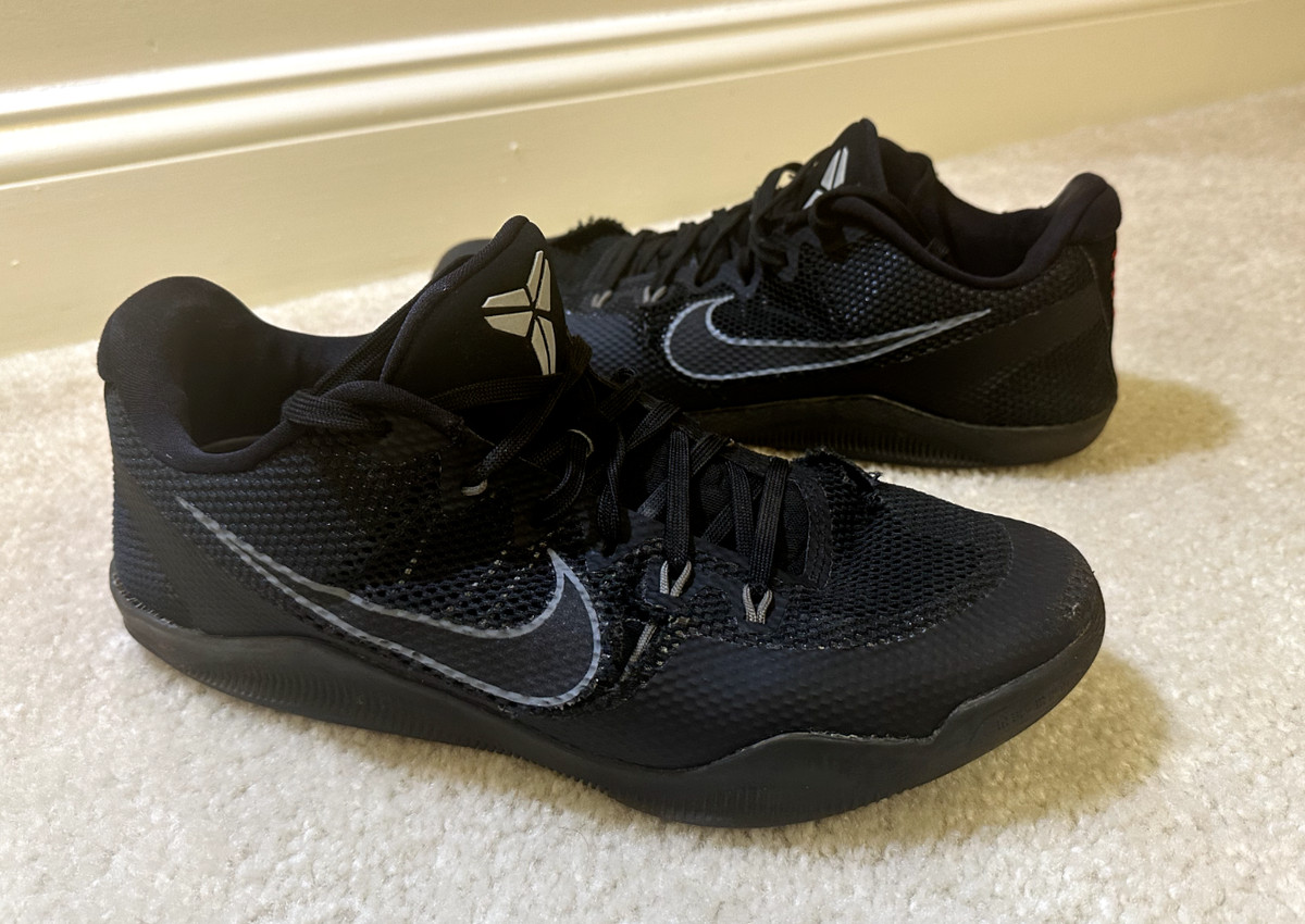 Nike Kobe 11 Dark Knight for Sale - Authenticity Guaranteed Nike Kobe 11 Dark Knight for Sale - Authenticity Guaranteed