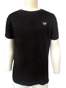 Camiseta Gender Fluid Heart Of Pride, negra - Imagen 1 de 1