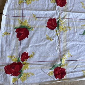 Retro Vtg 1940s-40s Heavy Cotton Floral Red Tulips Yellow Tablecloth 65x53” - Picture 1 of 4