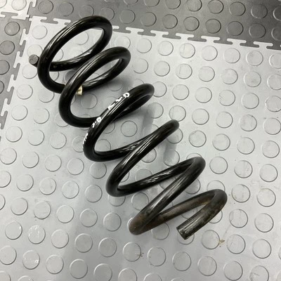 Chevrolet Equinox 2010-2017 muelle helicoidal trasero OEM I20839862 685675 Foto 1 de 4