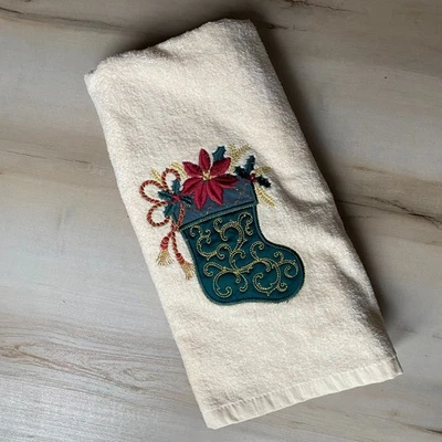 Meia de Natal bordada toalha decorativa off white 100% algodão 22,5 x 42 - Imagem 1 de 4