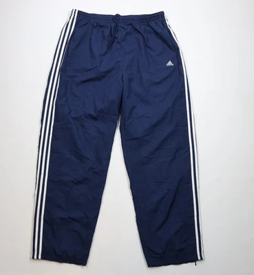 Calça corta-vento vintage Y2K 2004 Adidas masculina 2XL XXL soletrada forrada perna larga - Imagem 1 de 4